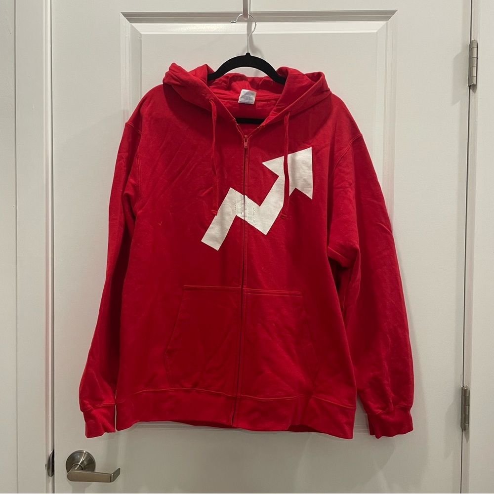 Buzzfeed zip up hoodie with pockets